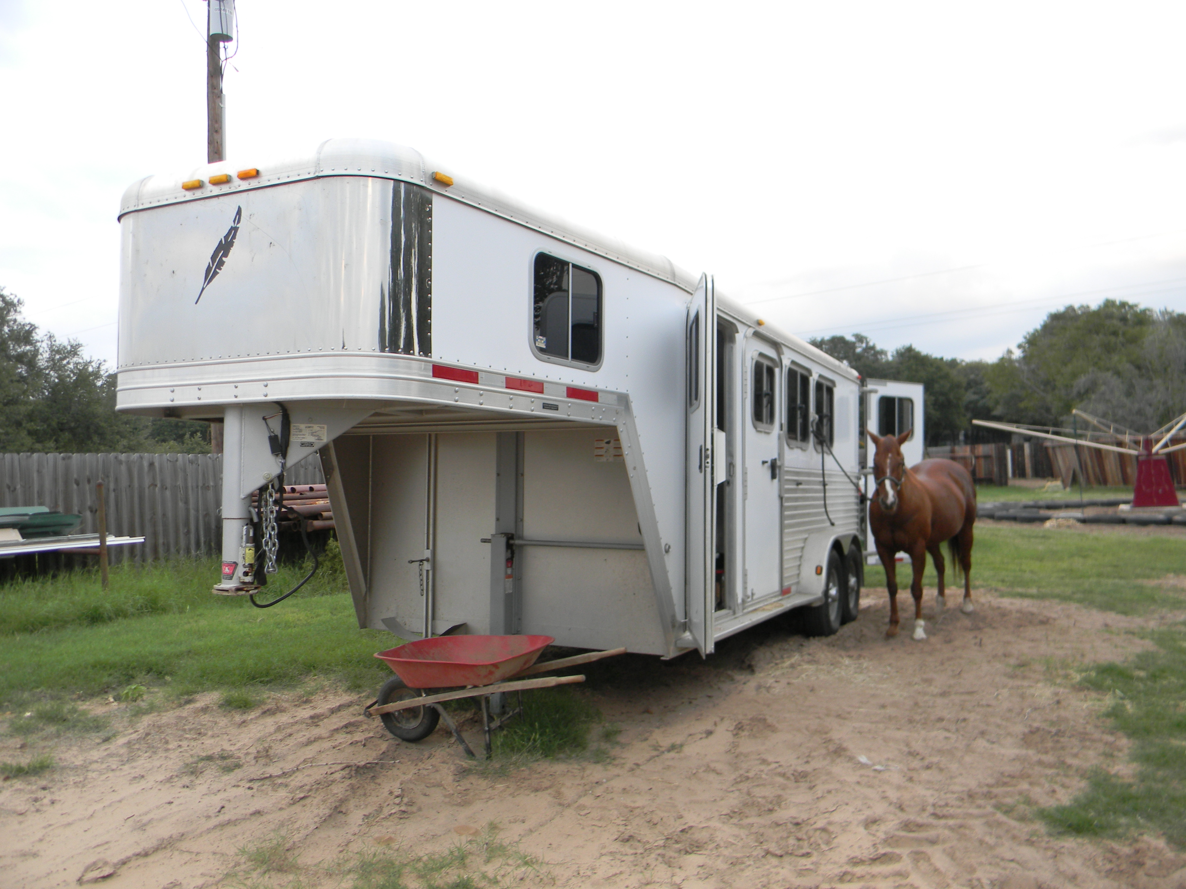 2006 Featherlite trailer (4)